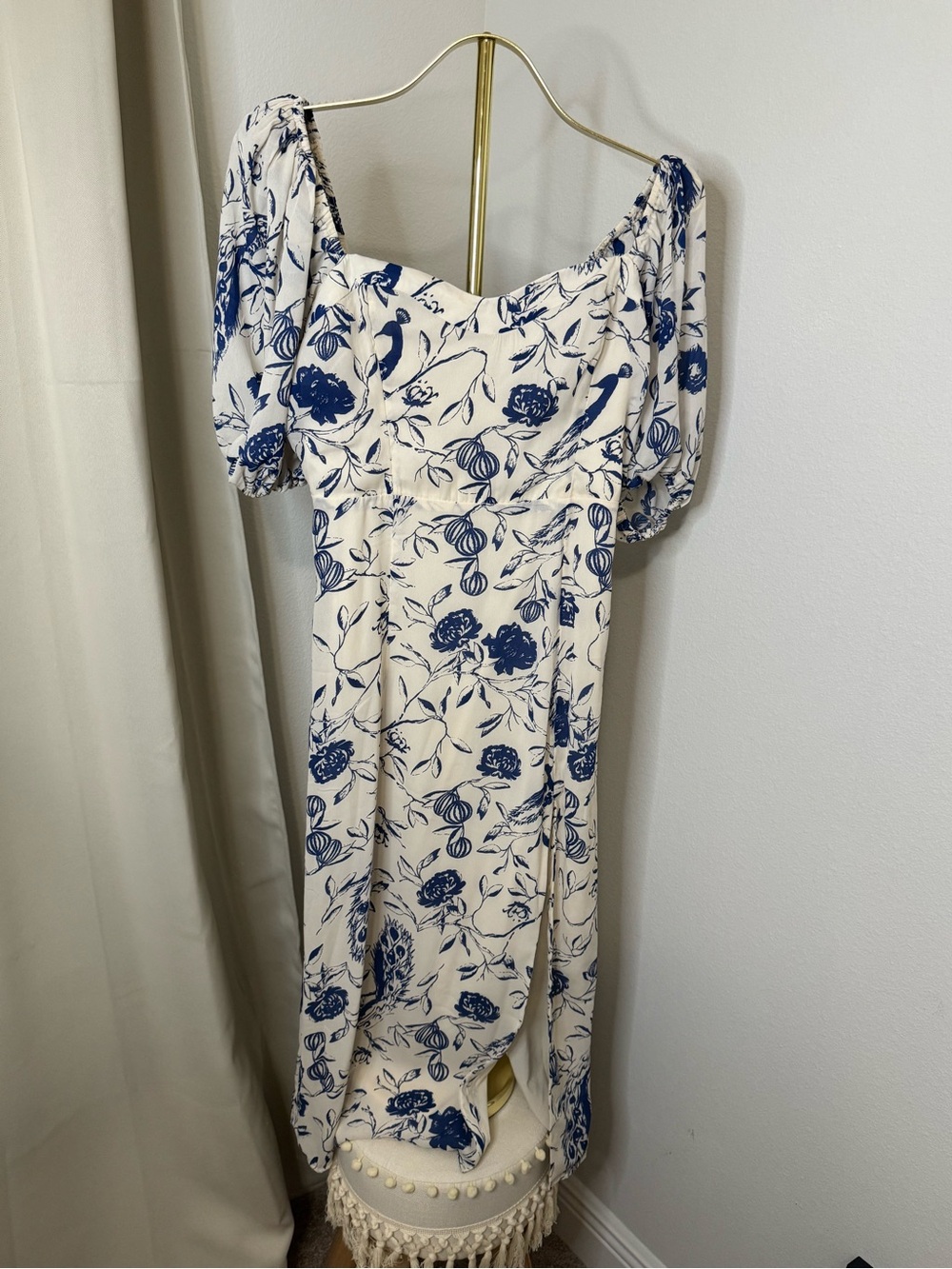 NWT Abercrombie & Fitch Cream and Blue Maxi Dress in Medium Regular Length
